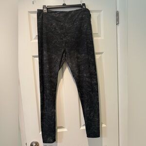 LuLaRoe Gray and Black Leggings